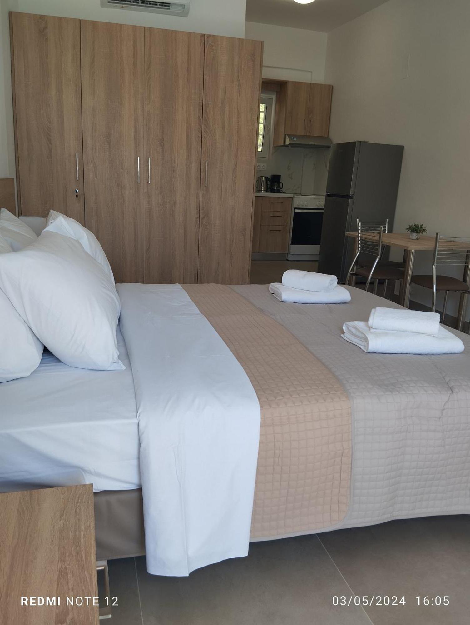 Votsalo Studios & Apartment Frangocastelo Екстер'єр фото