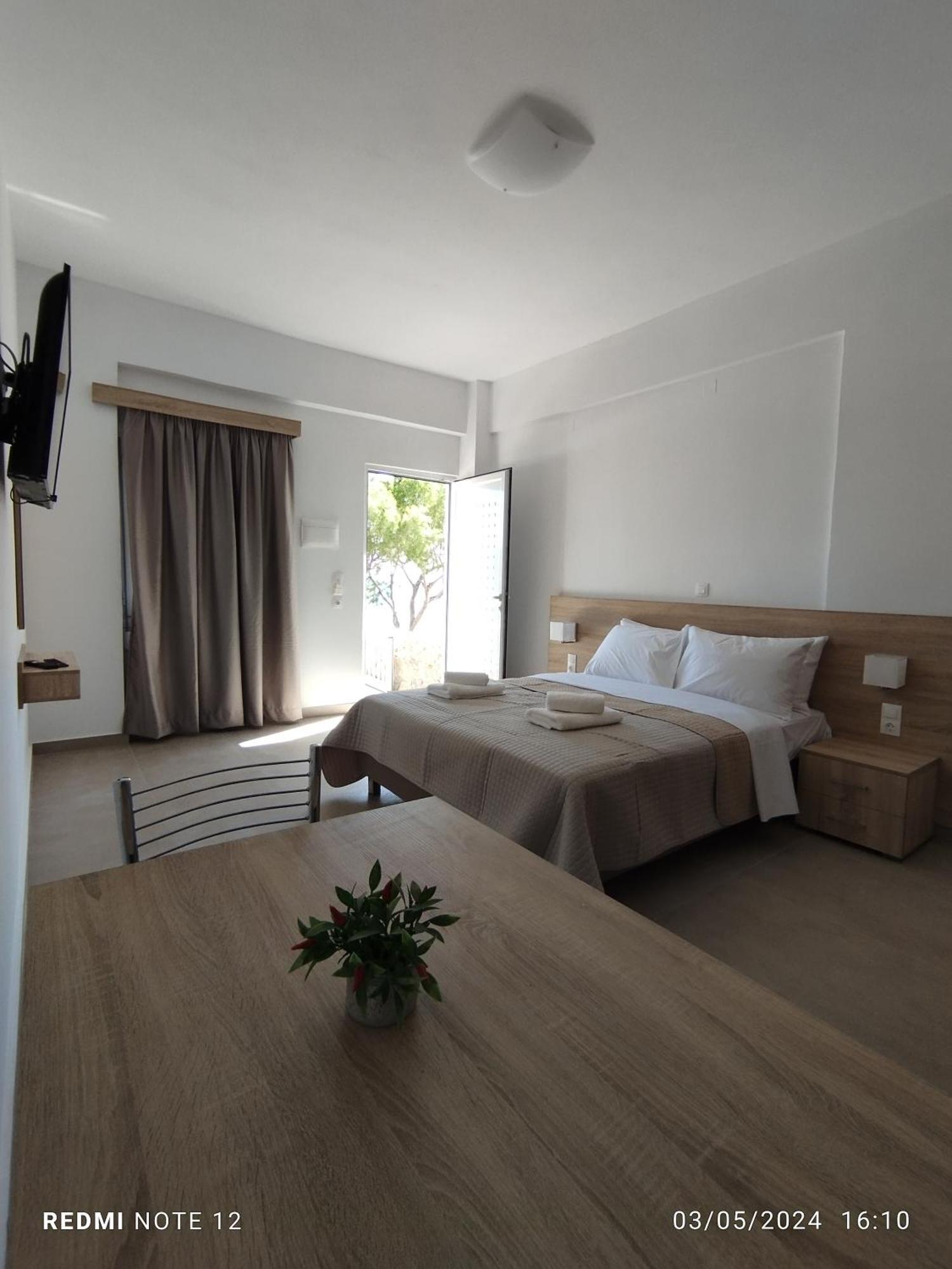 Votsalo Studios & Apartment Frangocastelo Екстер'єр фото