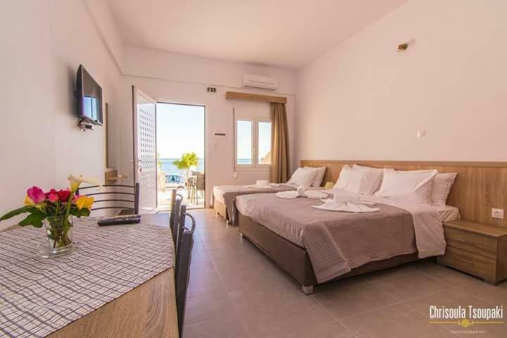 Votsalo Studios & Apartment Frangocastelo Екстер'єр фото